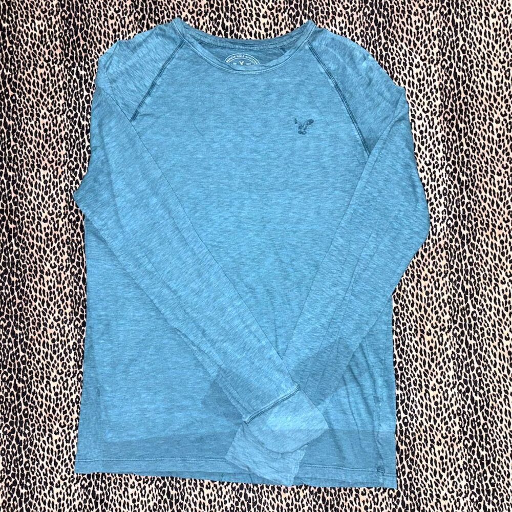 American Eagle Men's Blue Long Sleeve